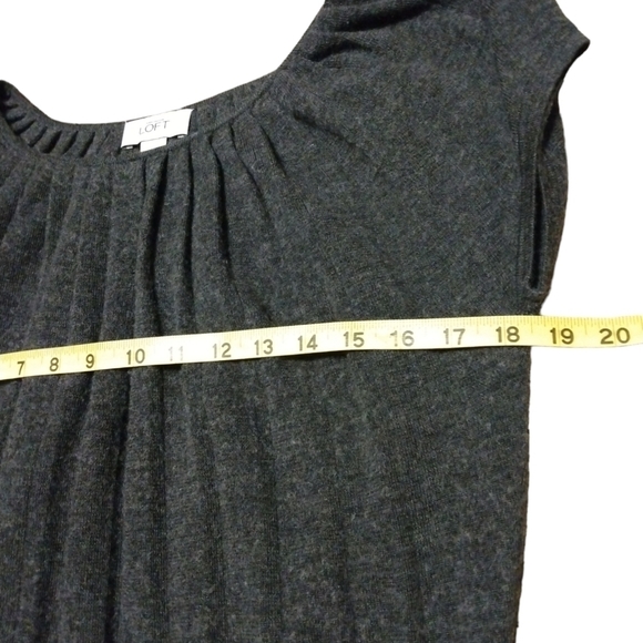 Merino Wool Blend Sweater Dress Ann Taylor Loft Gray Tie Belt Midi Minimalist XS - Picture 11 of 13